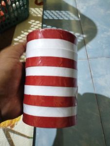 Pita merah putih besar 