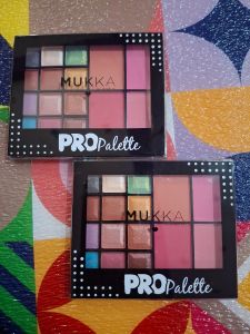 MUKKA EYESHADOW PRO PALET
