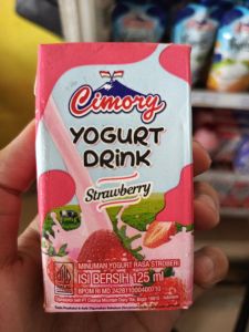 Cimory Yogurt Drink Strawberry 125ml