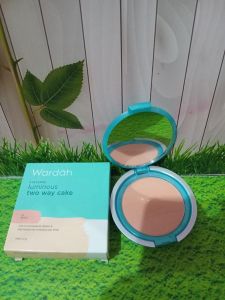 Wardah Luminous TWC 02 Beige