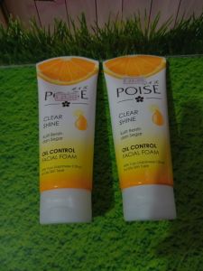 Poise Clear Shine Oil Control Facial Foam 100gr