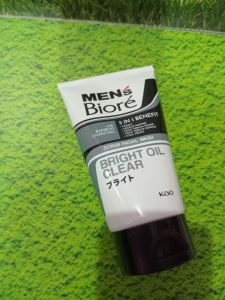 BIORE MEN BRIGHT OIL CLEAR 100G