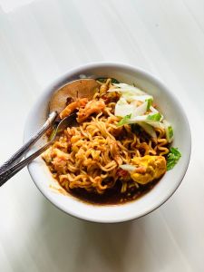 Mie Nyemek Bledek