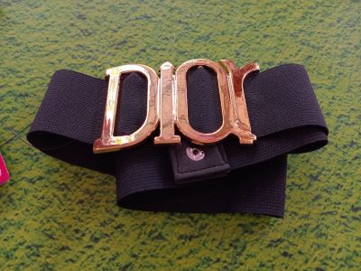 Ikat pinggang Dior