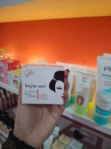 KOJIE SAN FACE CREAM
