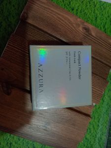 Azzura Compact Powder Fresh Look 02 Natural 
