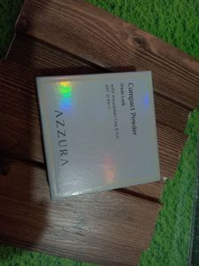 Azzura Compact Powder Fresh Look 03 Ivory