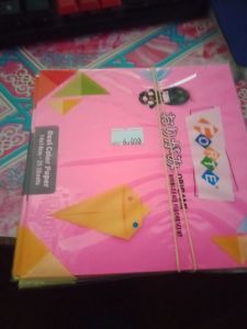 Kertas origami sedang