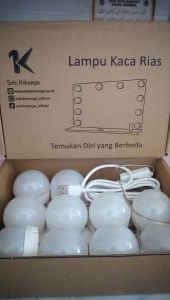 Lampu Kaca Rias