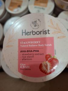 HERBORIST DEEP EXFOLIATE BODY SCRUB (STRAWBERRY)