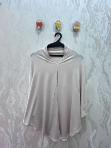 Uniqlo Airish - White Sand