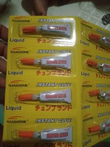 Lem super Glue