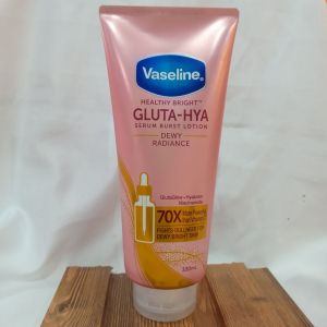 Vaseline Dewy Radiance 330ml