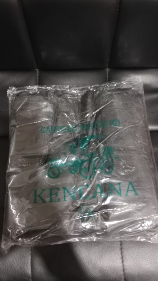 KRESEK KENCANA HITAM UK24