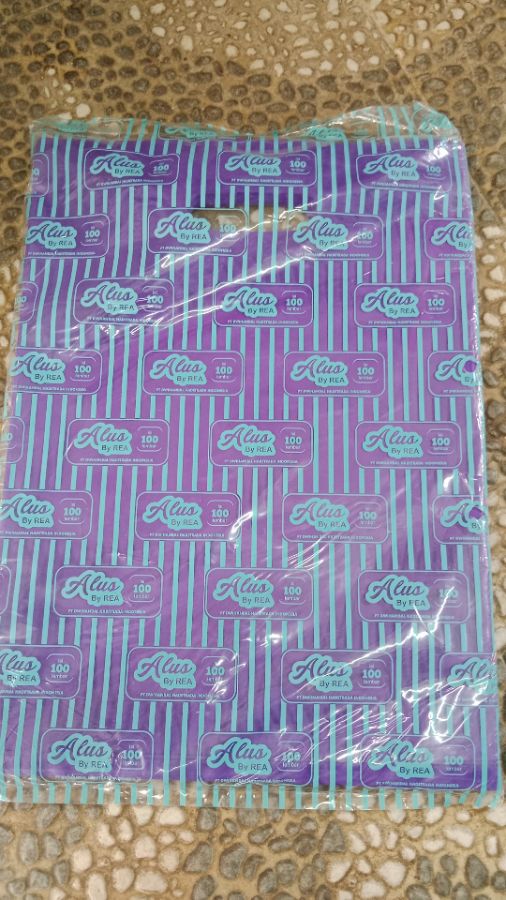 PLASTIK KADO PLONG/OVAL ISI 100 25X35