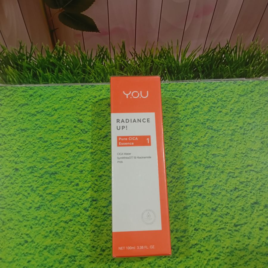 Y.O.U Radiance Up Cica Essence