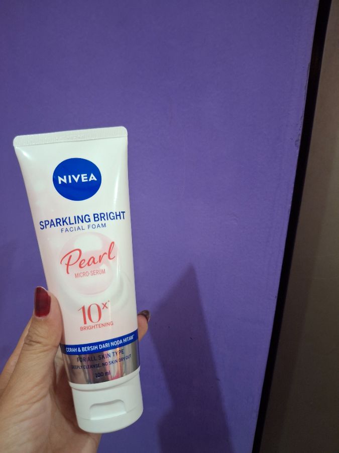 NIVEA PEARL FACIAL FOAM