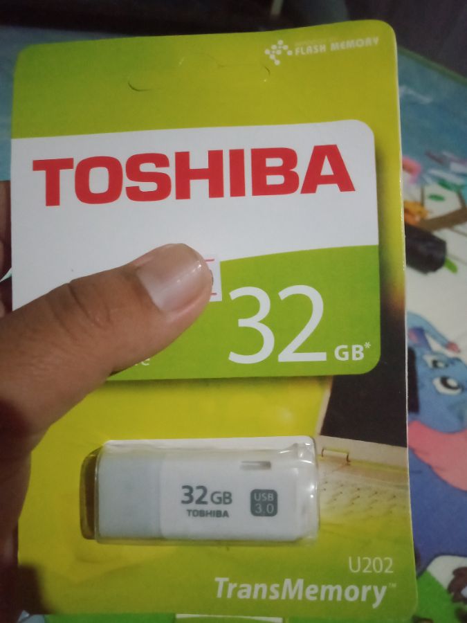 Flashdisk toshiba 32 GB