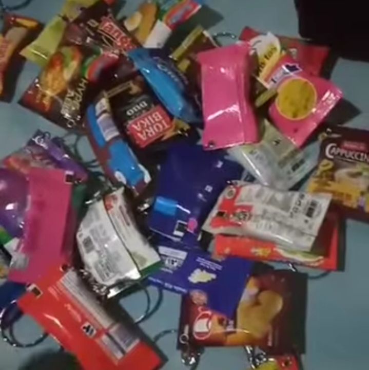 Gantungan kunci snack