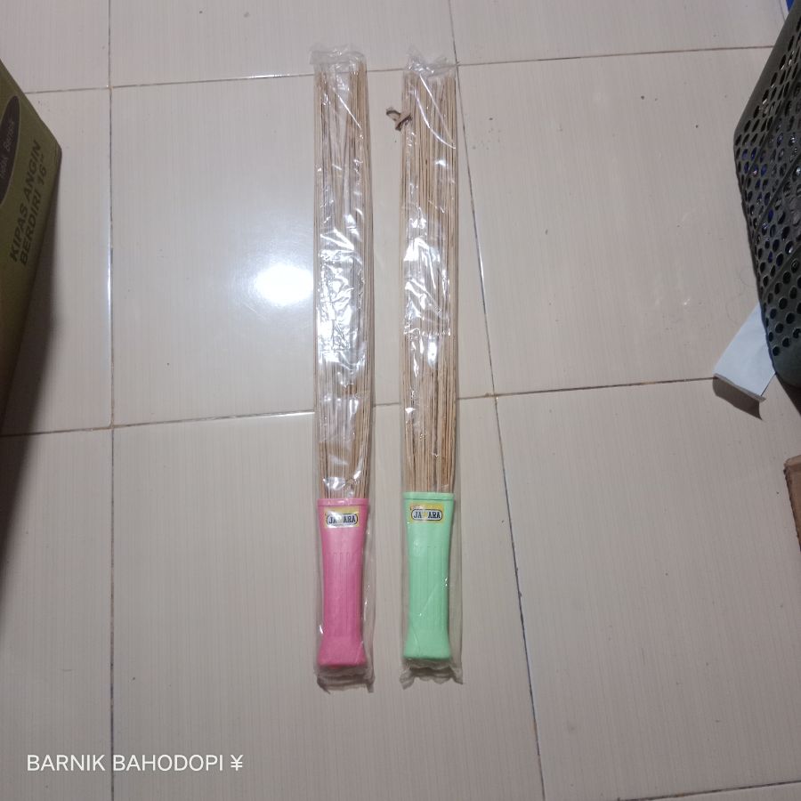 Sapu Penebah kasur