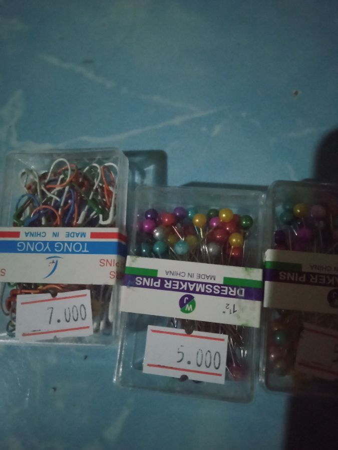 Peniti model bohlam
