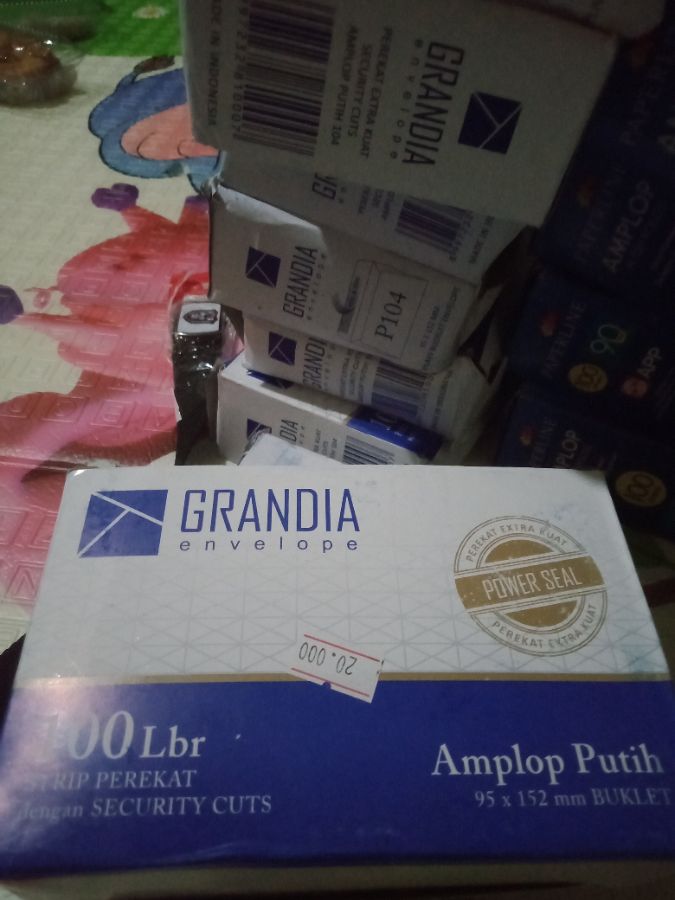 Amplop sedang grandia