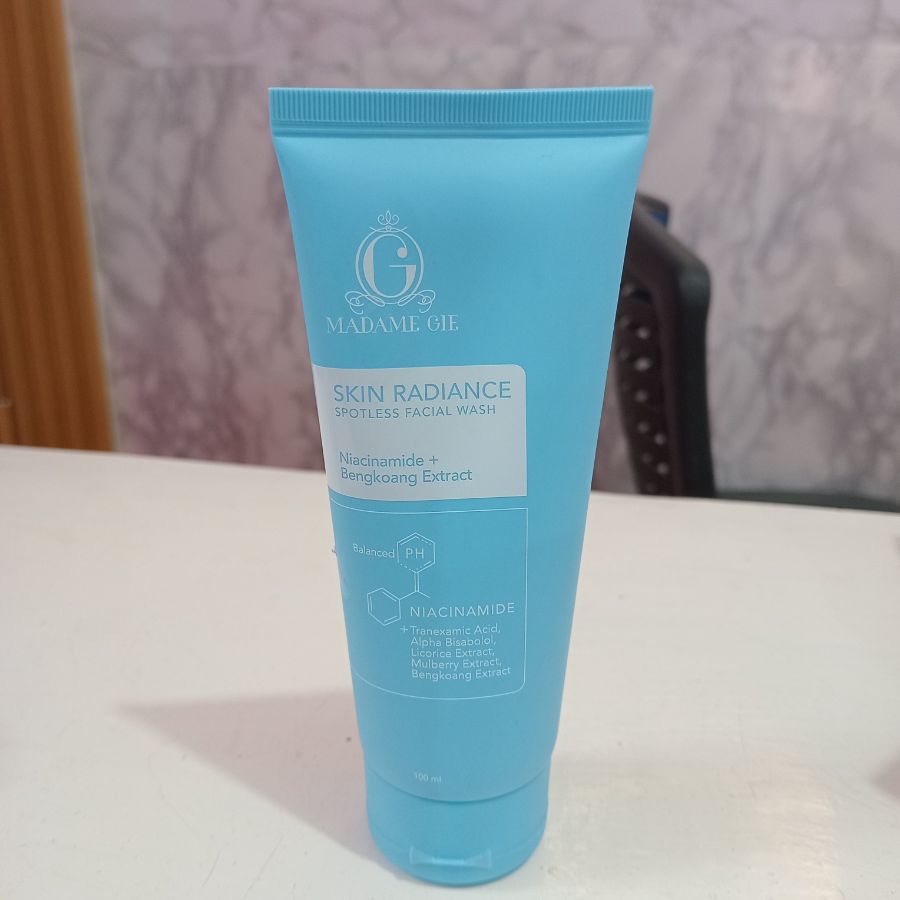 Madame Gie Skin Radiance Facial Wash 100ml