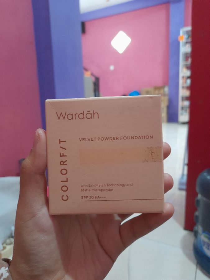 Wardah Velvet Powder foundation  11C