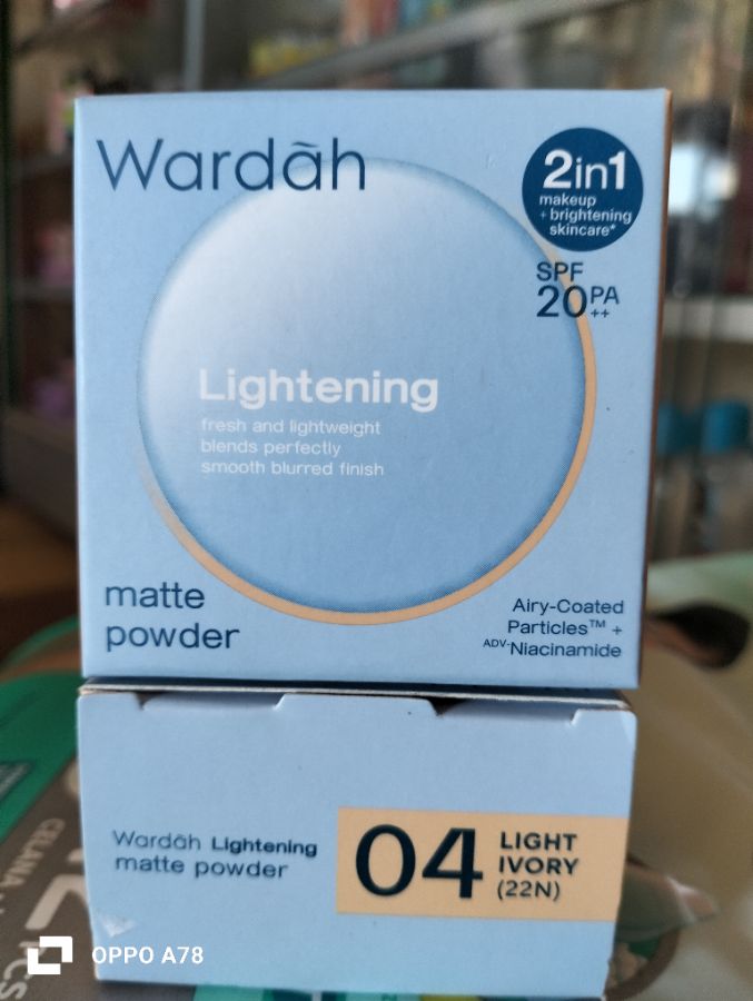 WARDAH 04 Bedak tabur 