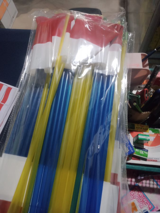 Bendera stik pipet 