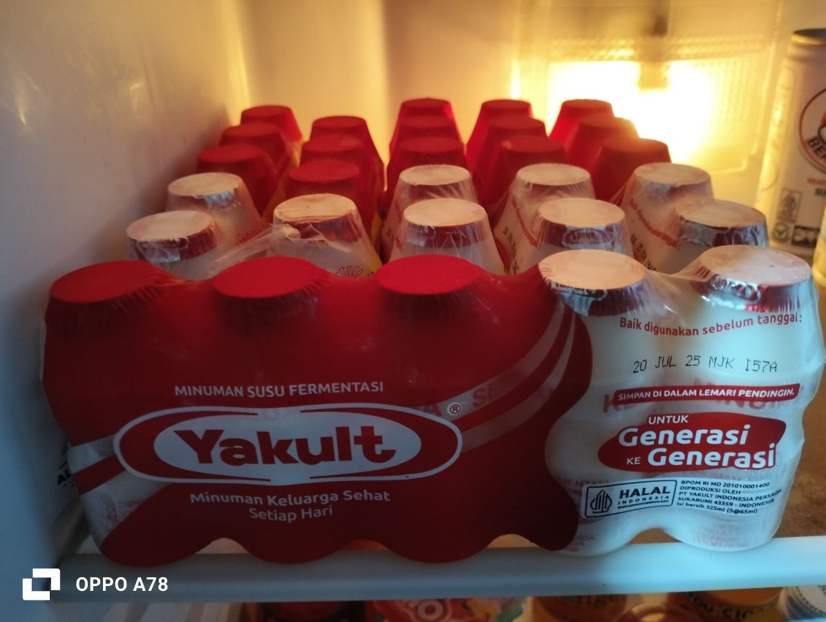 YAKULT 
