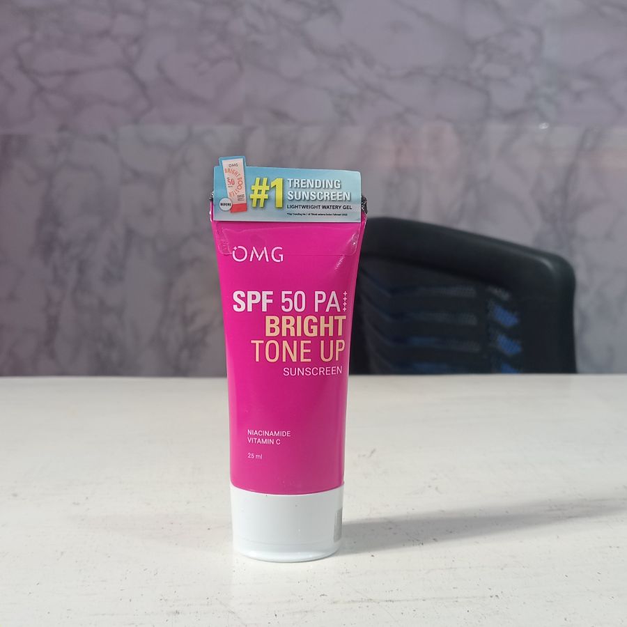 OMG SPF 50 PA++++ BRIGHT TONE UP 