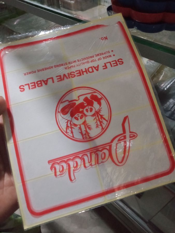 Tempelan nama undangan polos