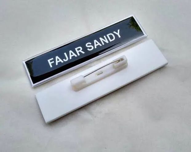 Name Tag standar cemiti