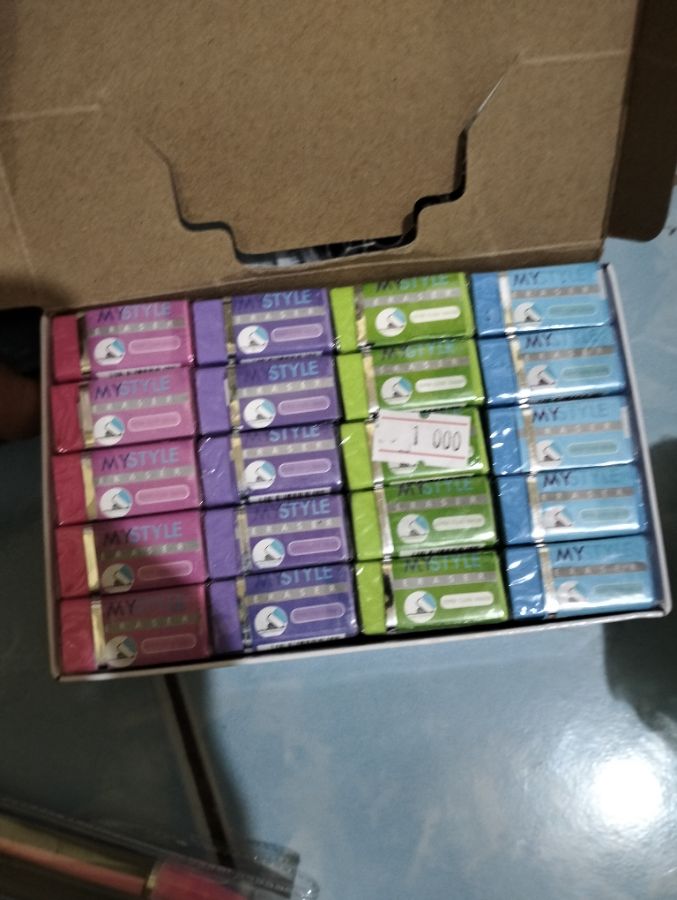 Penghapus pensil kecil