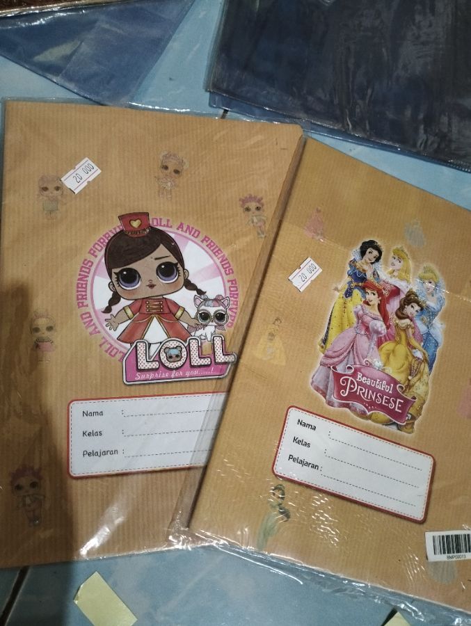 Sampul buku tulis