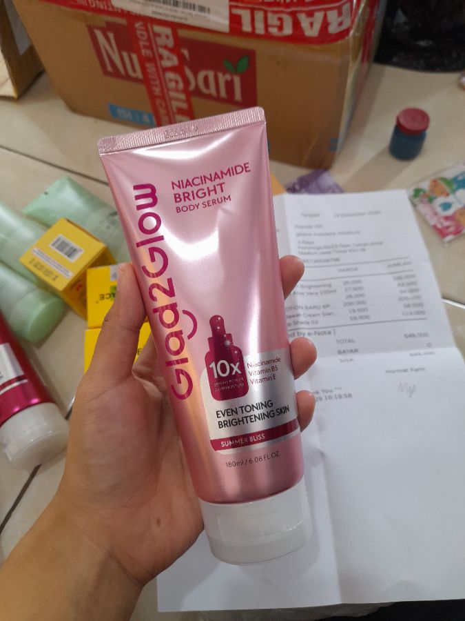 Glad2Glow Niacinamide Body Serum