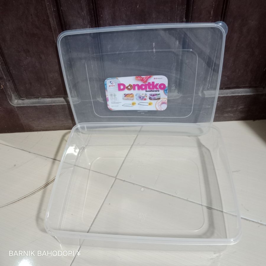 TEMPAT DONAT