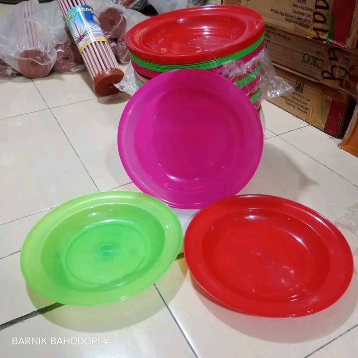 PIRING PLASTIK 9HM