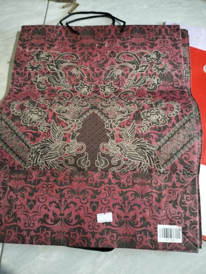 Paper bag batik besar