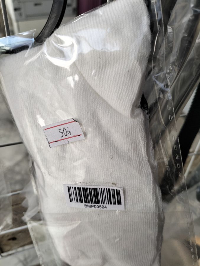 Kaos kaki pendek gaya