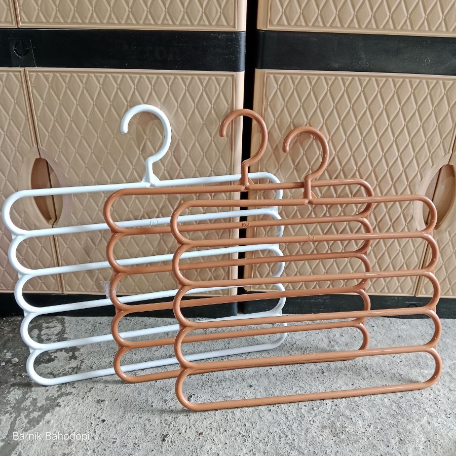 HANGER JILBAB