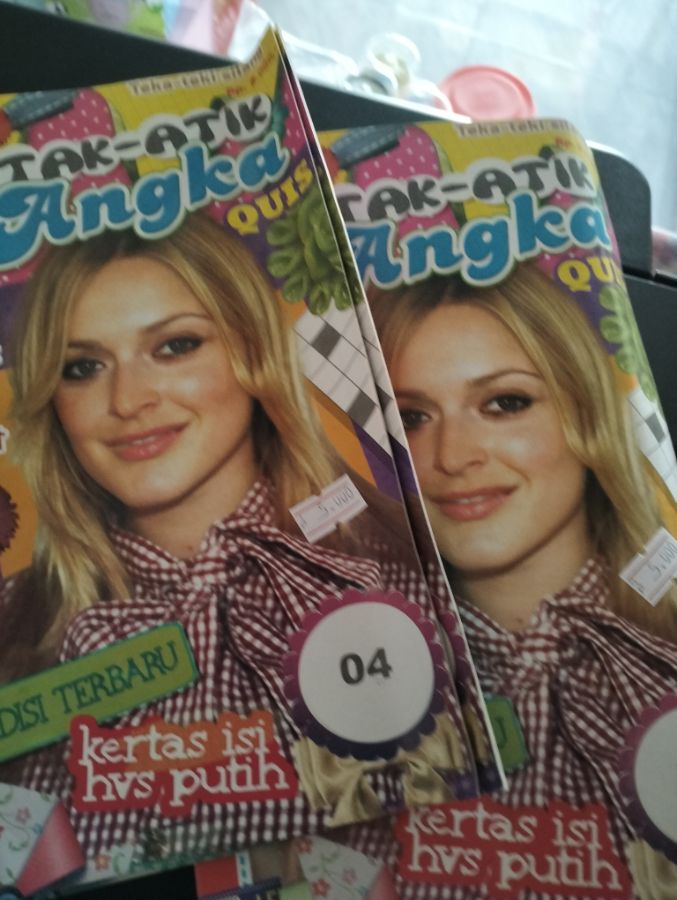 Buku teka teki silang