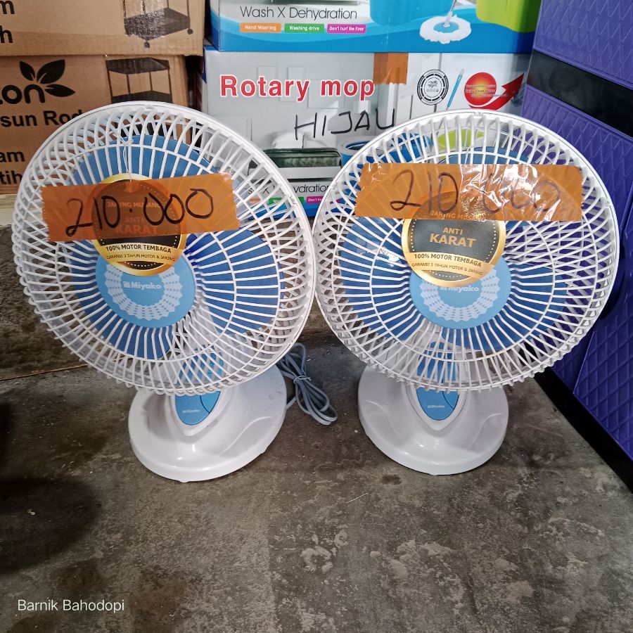 KIPAS MIYAKO DUDUK KECIL PLASTIK