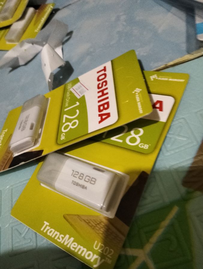 Flashdisk toshiba 128 GB