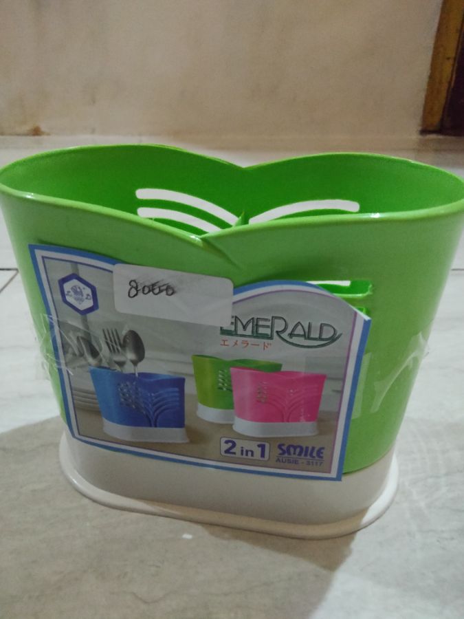 TEMPAT SENDOK EMERALD