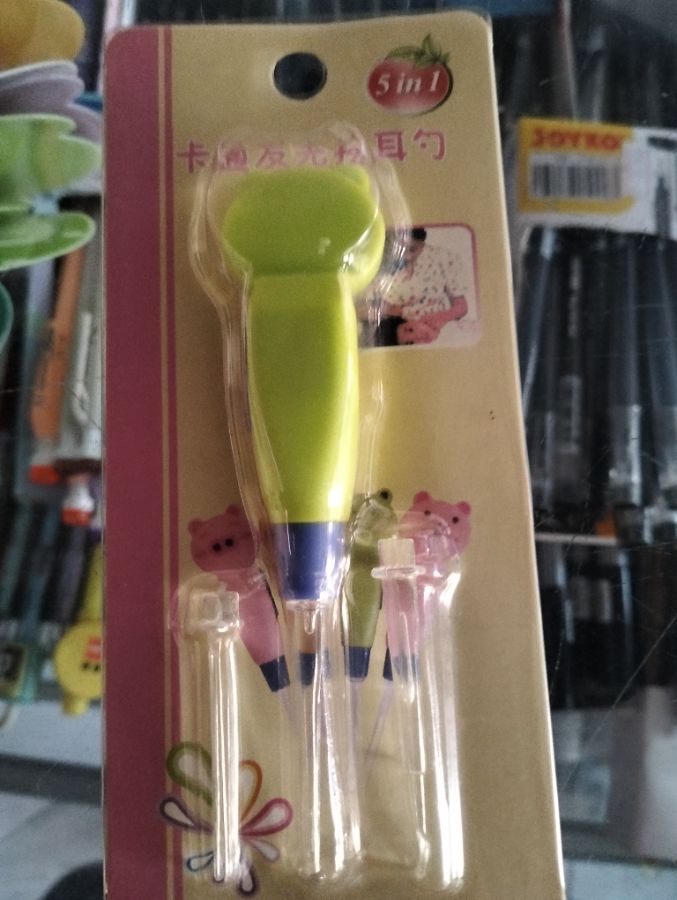 Pemberaih telinga 5 in 1
