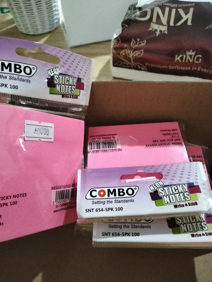 Pembatas buku jumbo merk combo