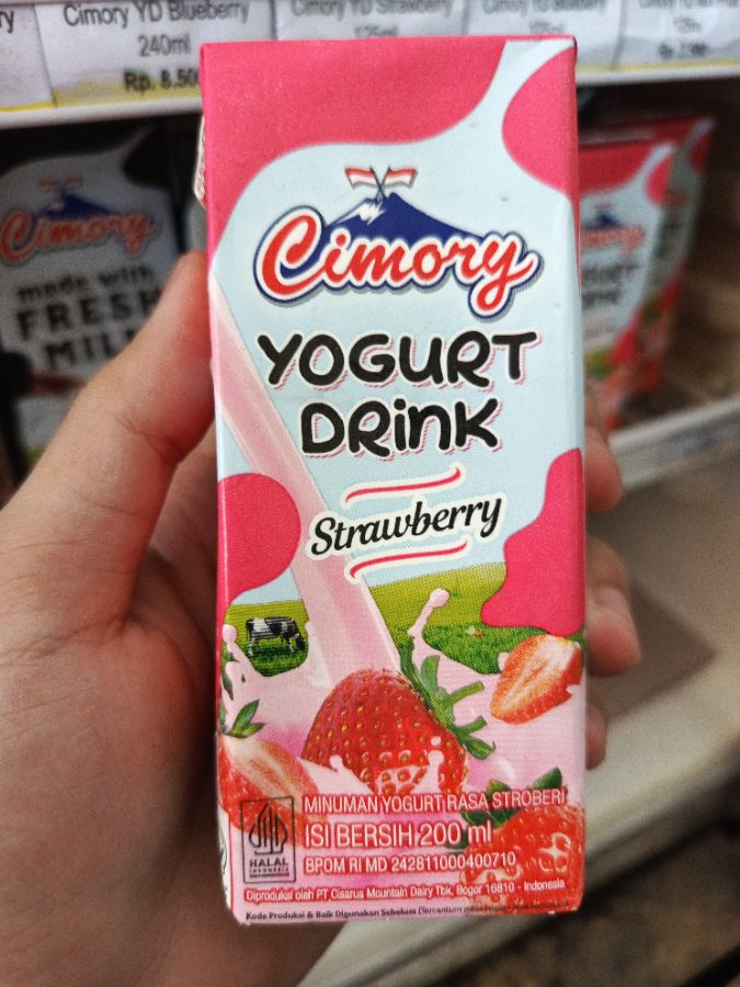 Cimory Yoghut Drink Strawberry 200ml