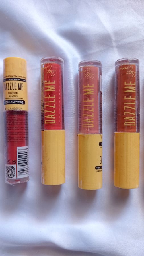 Dazzle me velvet matte lipcream classy wine